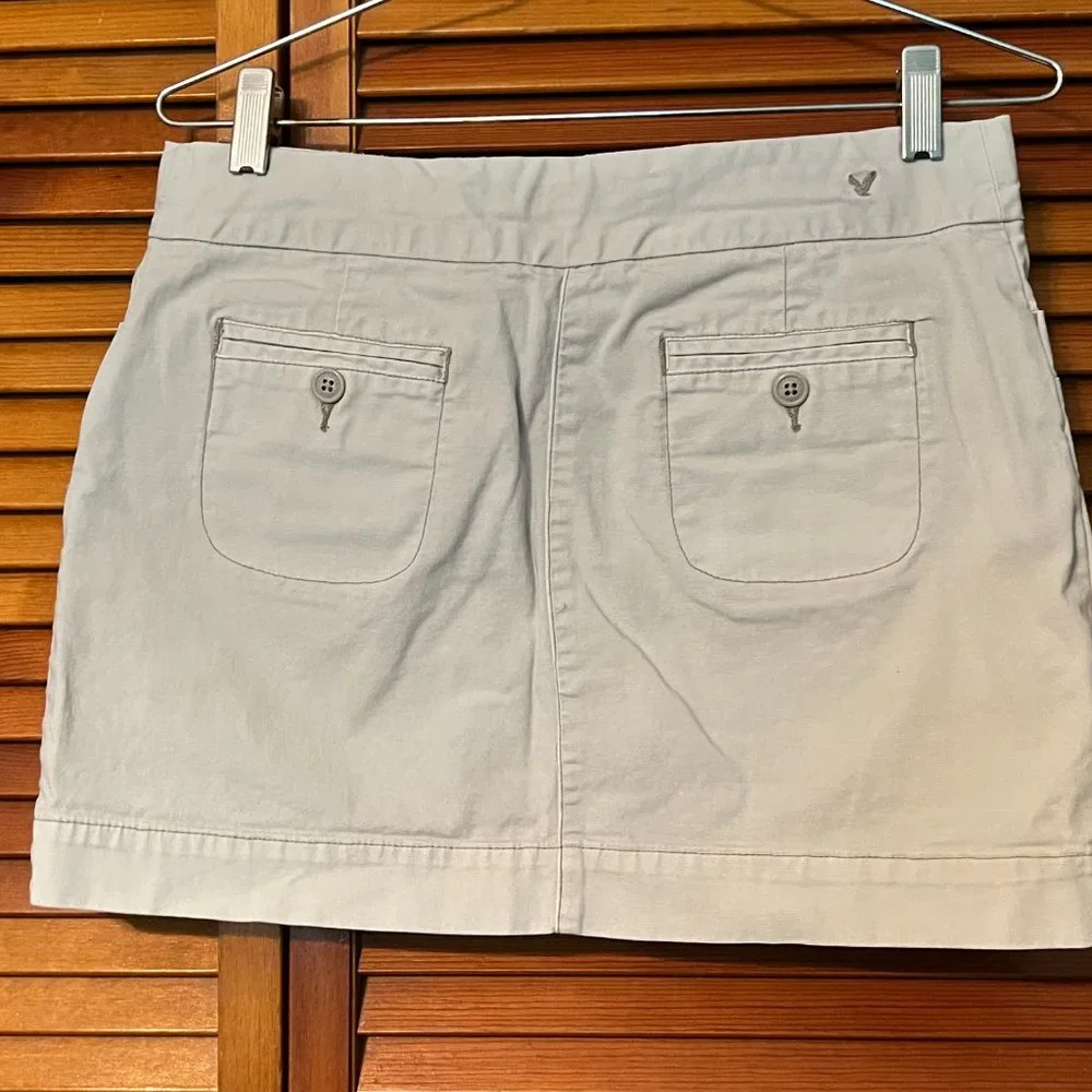 Y2K American Eagle Khaki Stretch Mini Skirt - Size 4 - CB23010 - Picture 2 of 4